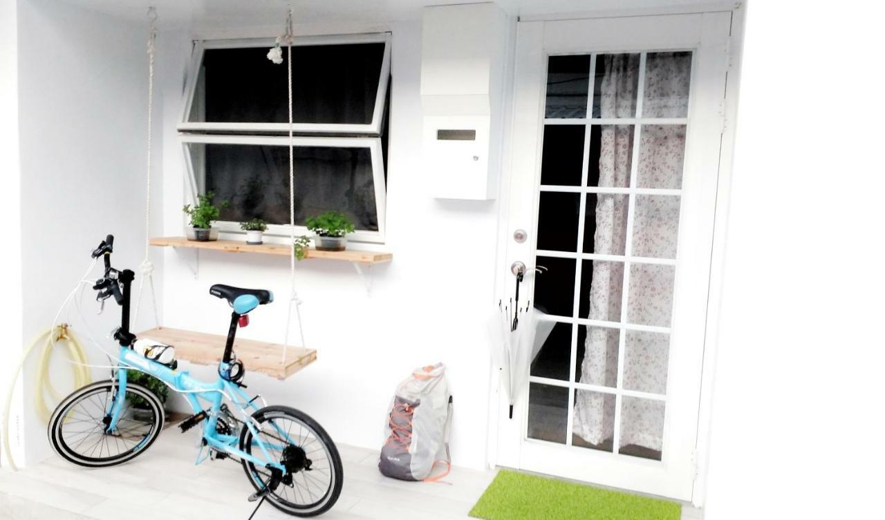 Cong Sen Backpackers Hostel Taitung Экстерьер фото
