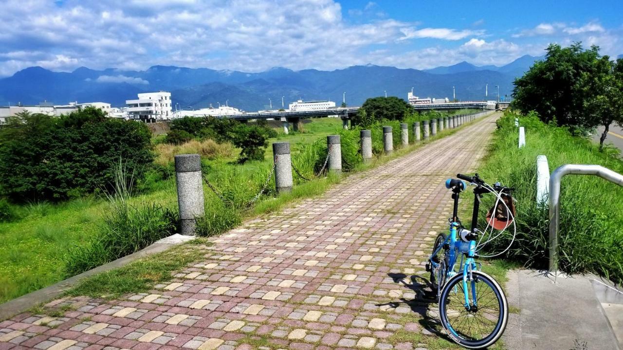 Cong Sen Backpackers Hostel Taitung Экстерьер фото